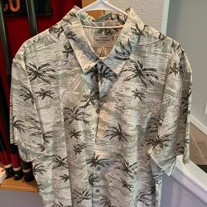 Men’s casual shirt short sleeve